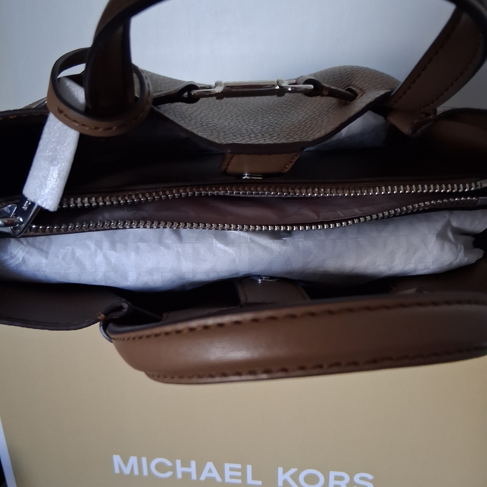 Michael Kors Carson Bag & Wallet Set NWT - Picture 5 of 7